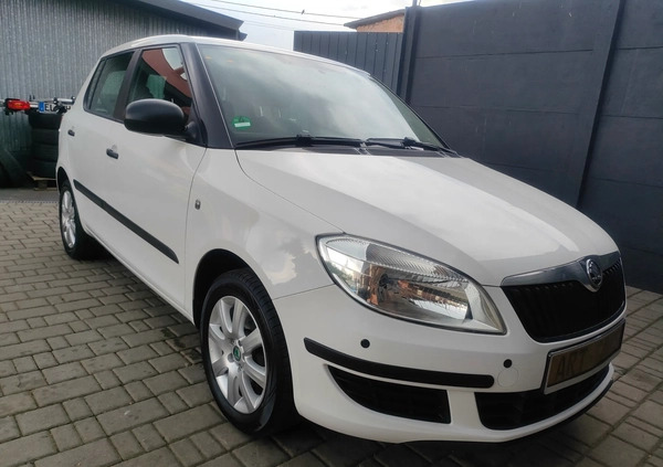 Skoda Fabia cena 23999 przebieg: 147500, rok produkcji 2014 z Kłodawa małe 781